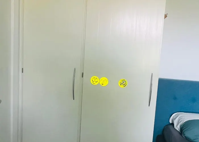 And Cozy Family House At Center *