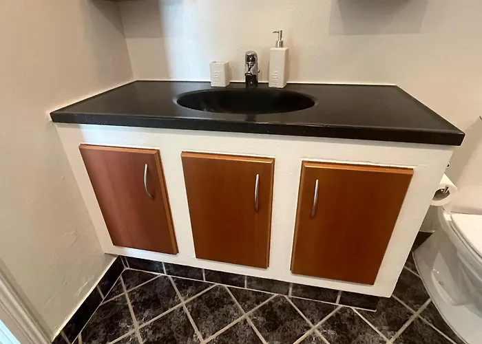 And Cozy Family House At Center Villa