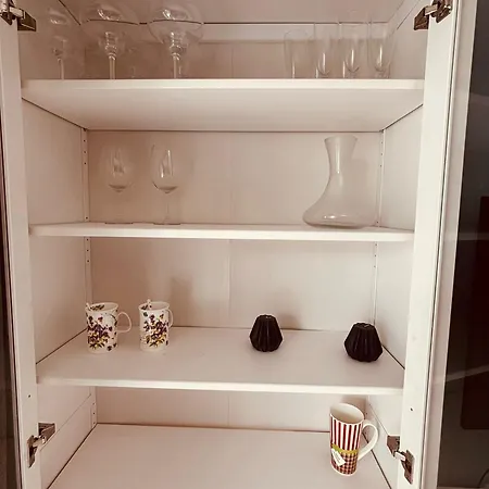 Vila And Cozy Family House At Center *