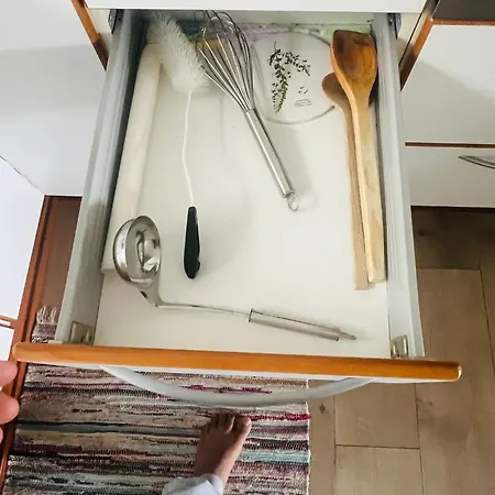 Vila And Cozy Family House At Center *