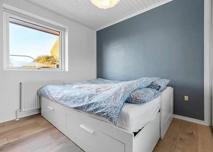 And Cozy Family House At Center