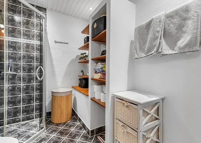 And Cozy Family House At Center *