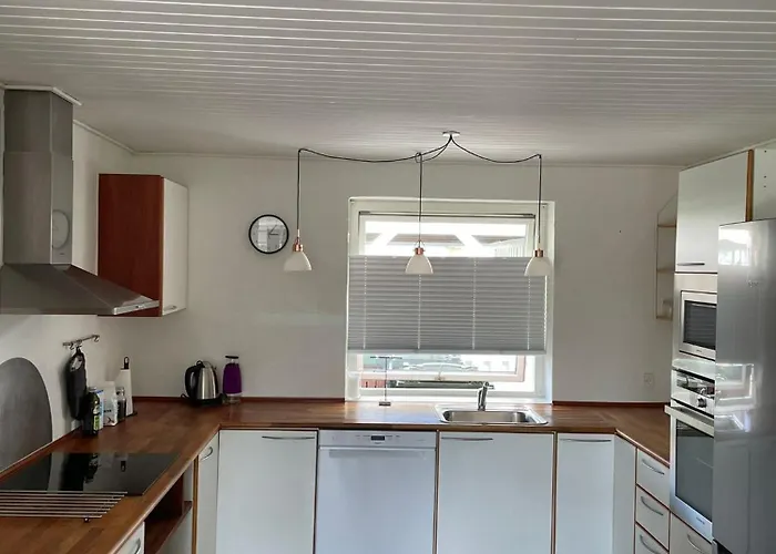 And Cozy Family House At Center *