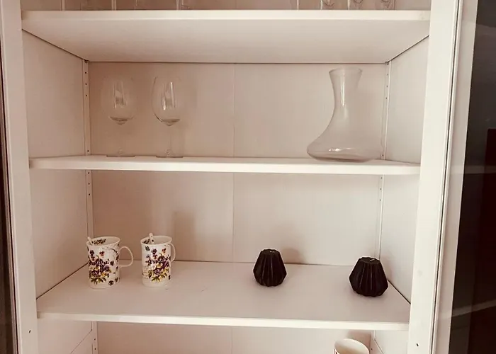 Villa And Cozy Family House At Center *