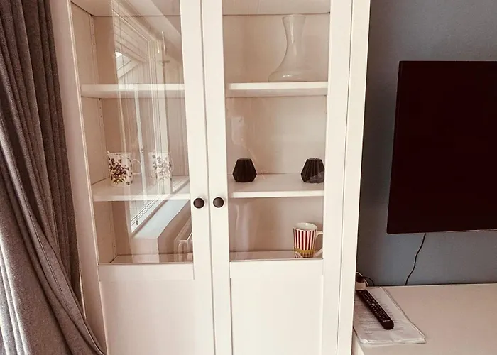 And Cozy Family House At Center *