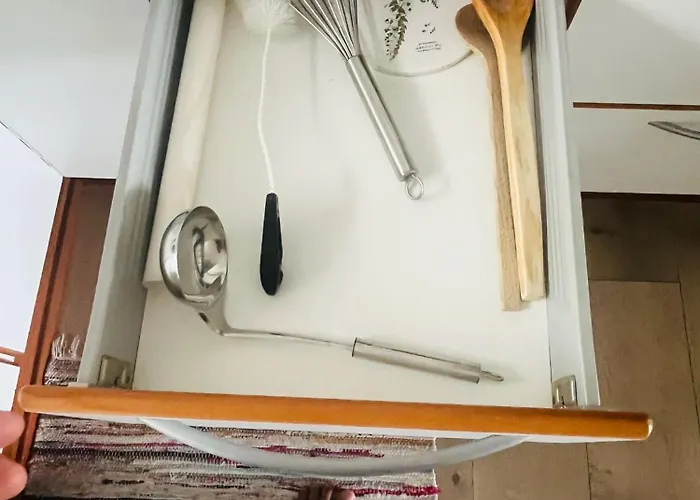 Villa And Cozy Family House At Center *