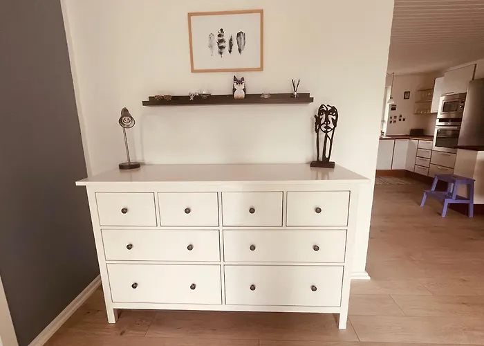 Villa And Cozy Family House At Center